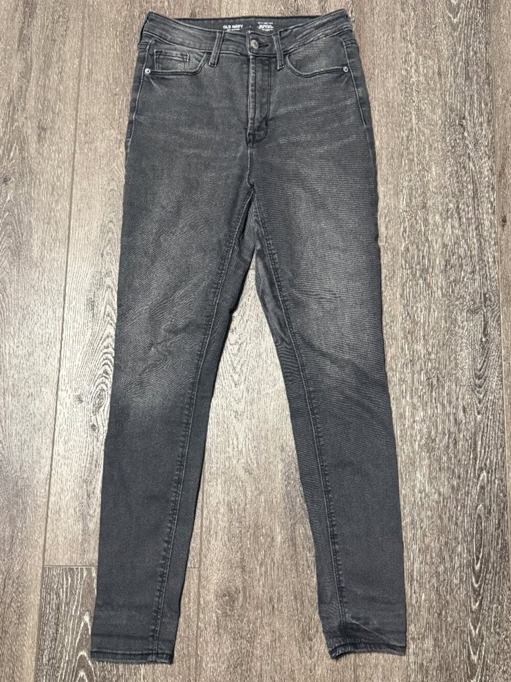 Old Navy Light Black Extra High-rise Rockstar Super Skinny Jeans Size 4